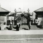 Sandown Pier entrance